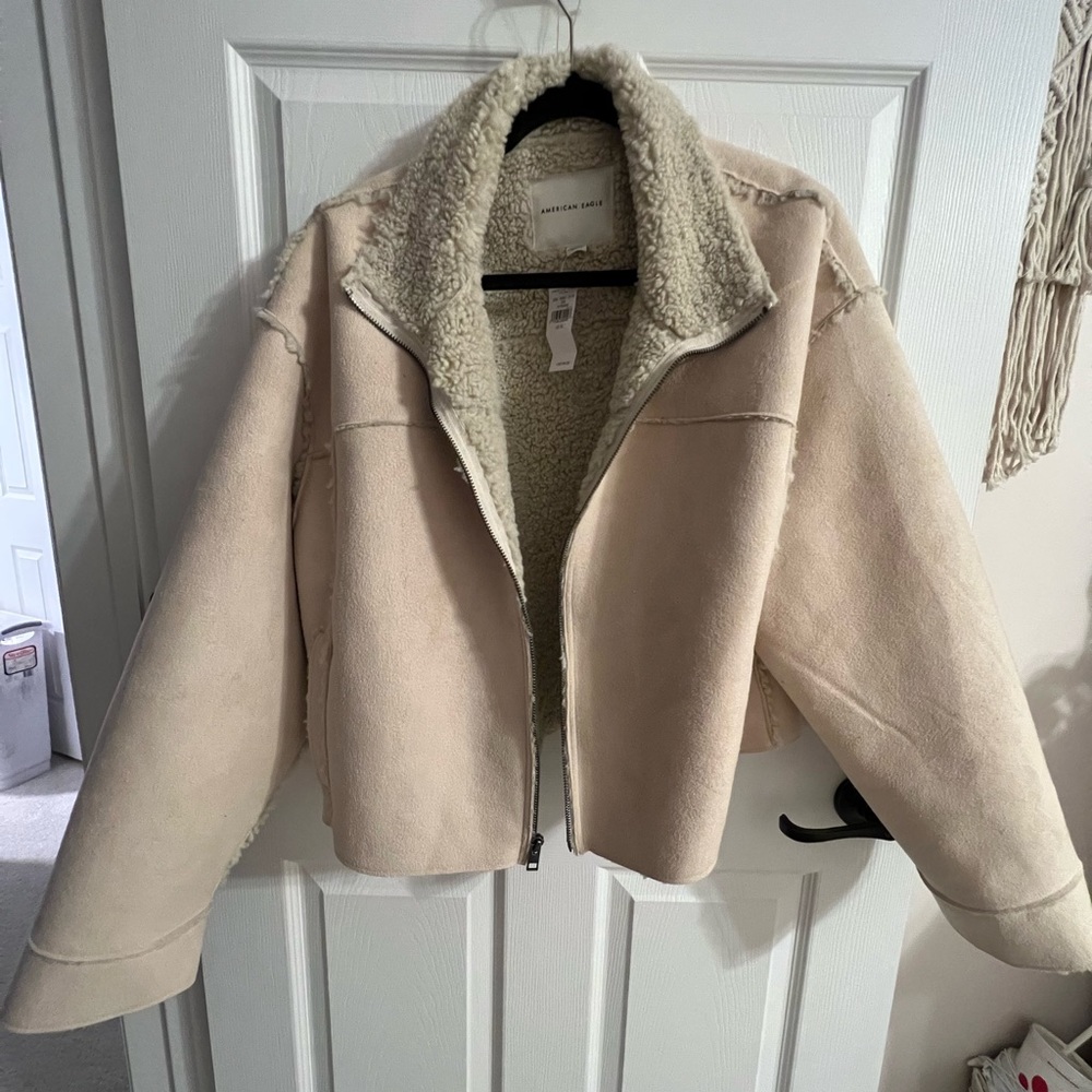 BRAND NEW WITH TAG American eagle winter jacket!! Size XL